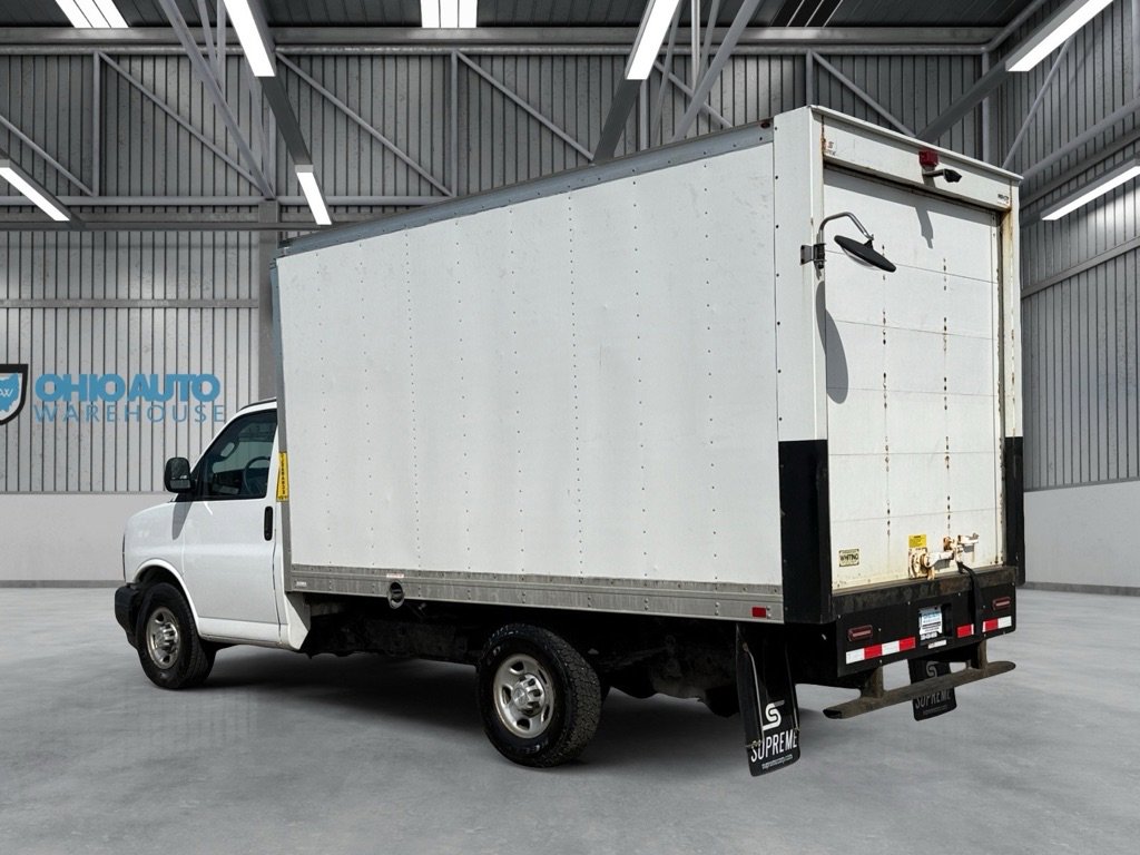 Used 2018 Chevrolet Express 3500 image 6