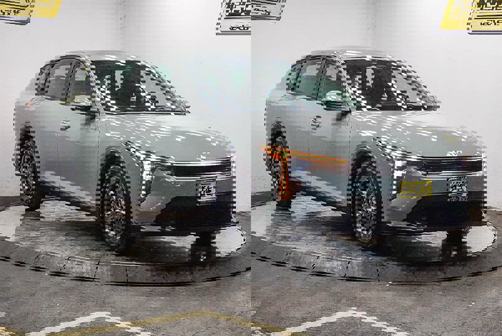 Used 2025 Kia K4 LXS image 5