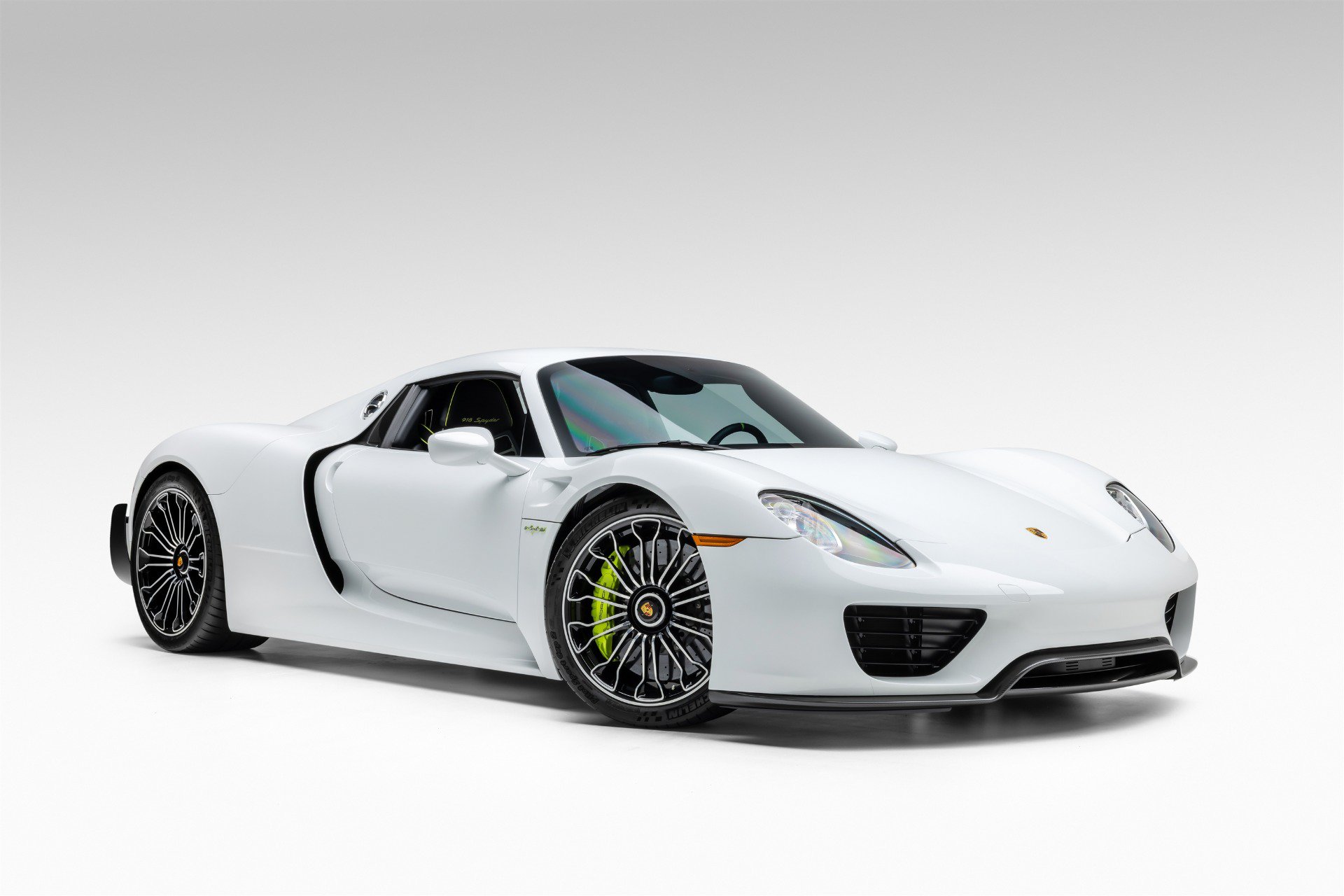 Used 2015 Porsche 918 Spyder AWD/4WD image 15