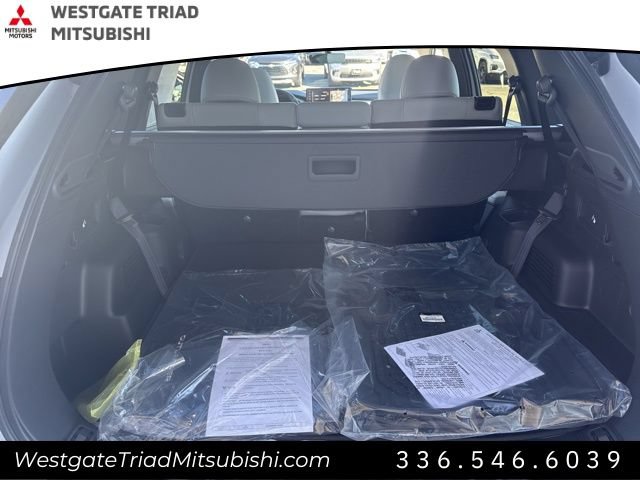 New 2026 Mitsubishi Outlander SEL FWD image 28