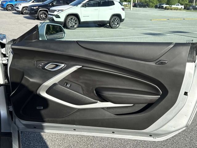 Used 2017 Chevrolet Camaro LT w/ Technology Package image 10