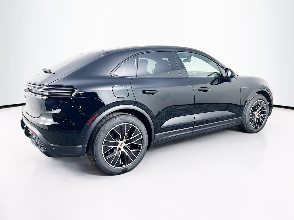 New 2026 Porsche Macan 4 Electric AWD/4WD image 9