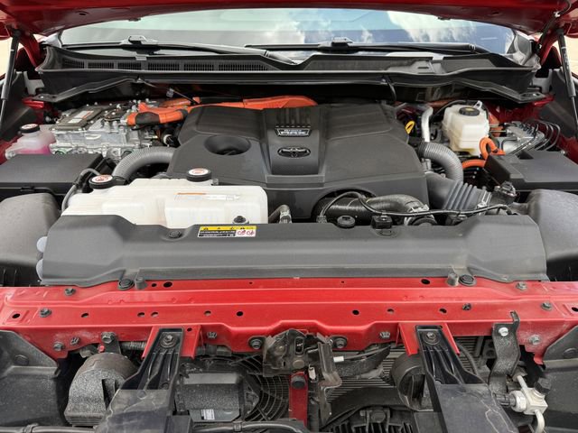 Used 2025 Toyota Tundra Platinum image 34