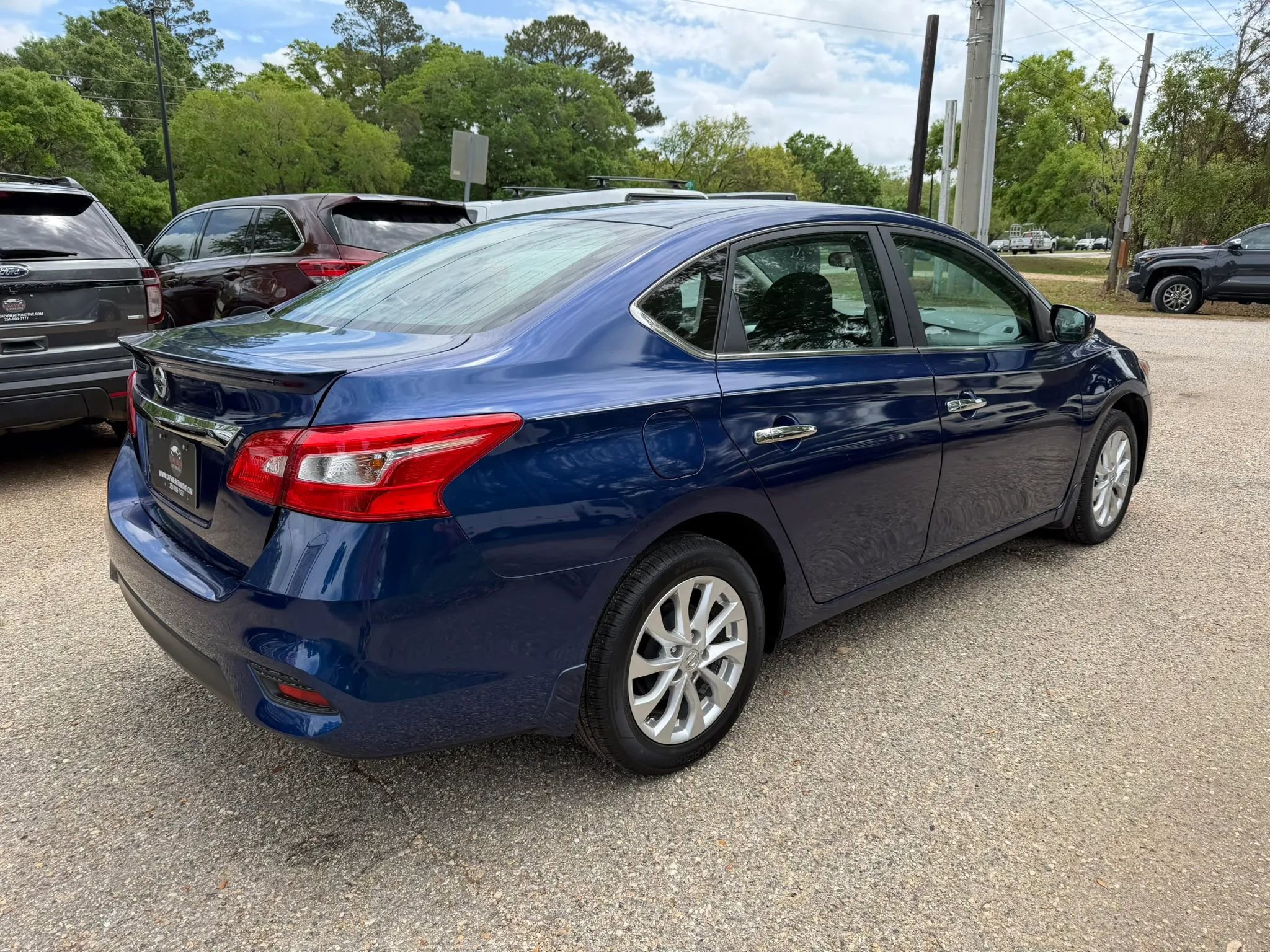 Used 2017 Nissan Sentra S w/ S Style Package image 5
