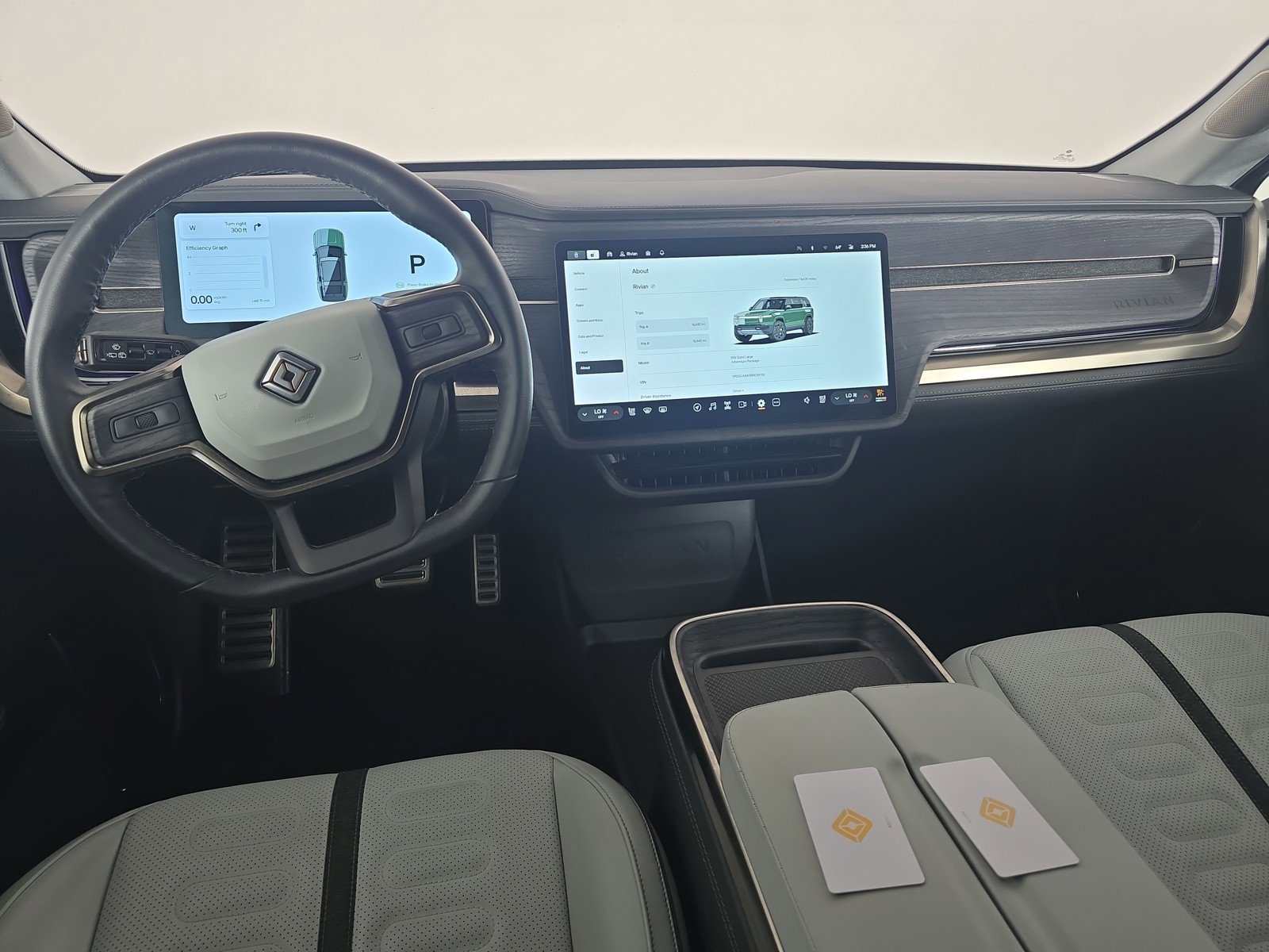Used 2024 Rivian R1S Adventure AWD/4WD image 27