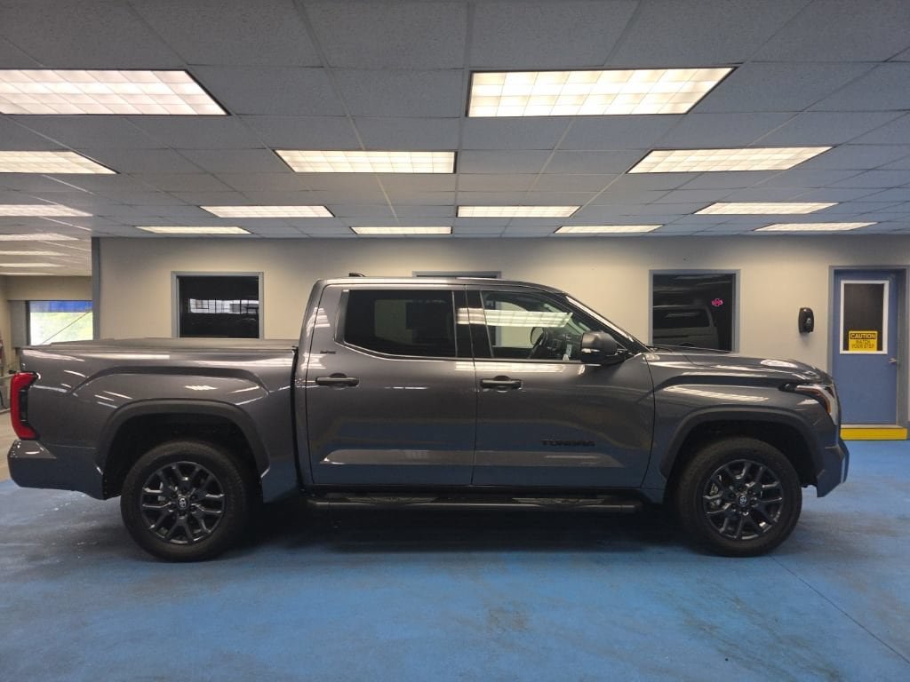 Used 2023 Toyota Tundra SR5 w/ SR5 Convenience Package AWD/4WD image 2