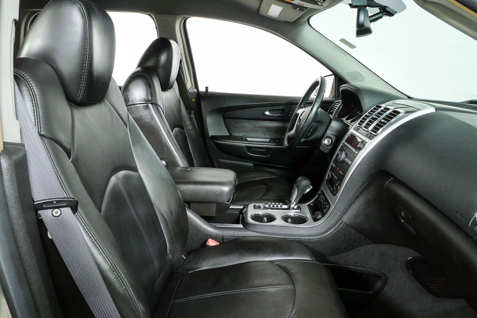 Used 2008 GMC Acadia SLT w/ Convenience Package FWD image 21