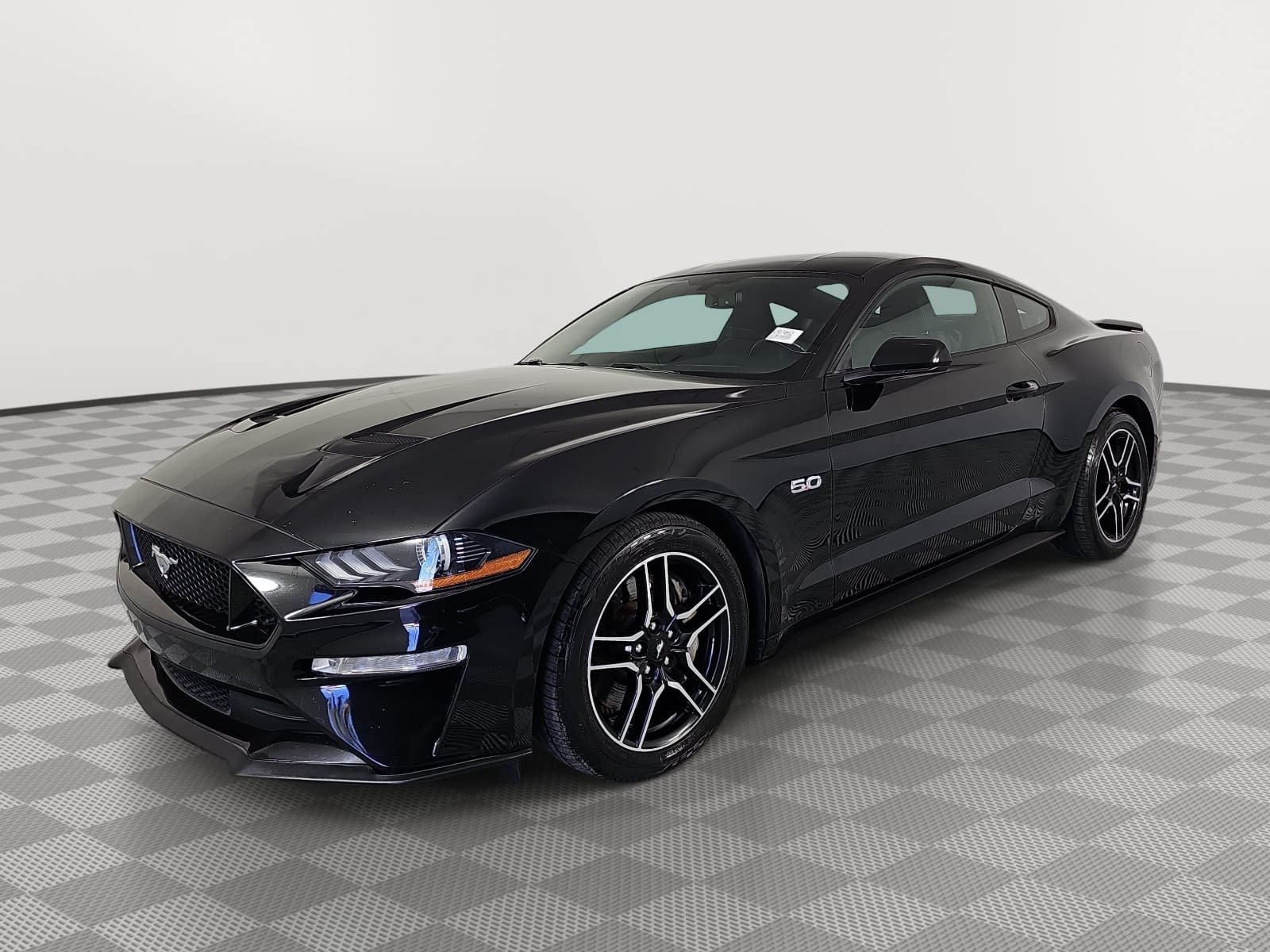 Used 2020 Ford Mustang GT RWD image 4
