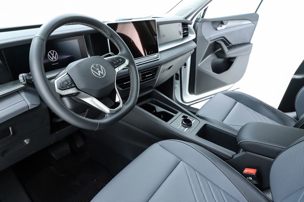 New 2026 Volkswagen Tiguan SE image 19