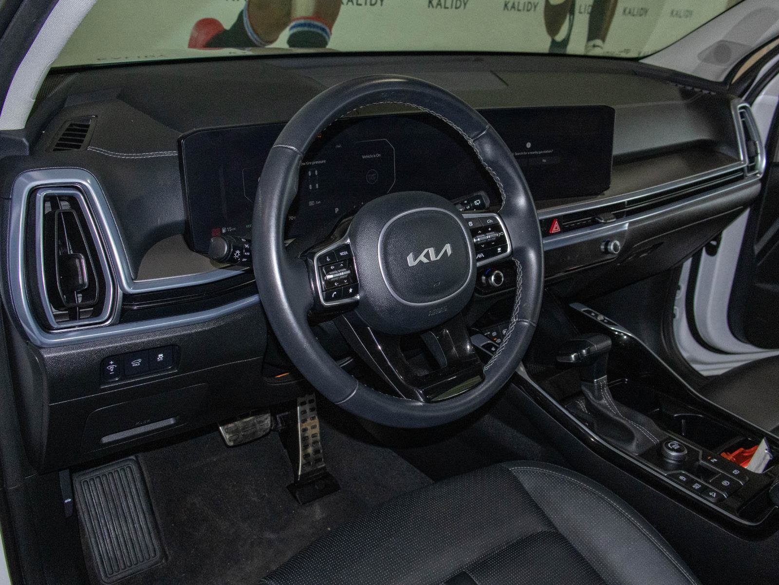 Used 2024 Kia Sorento SX FWD image 5