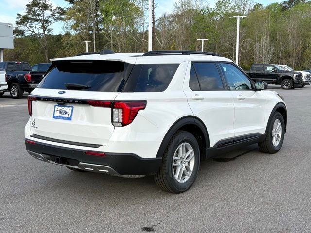 New 2026 Ford Explorer Active RWD image 5