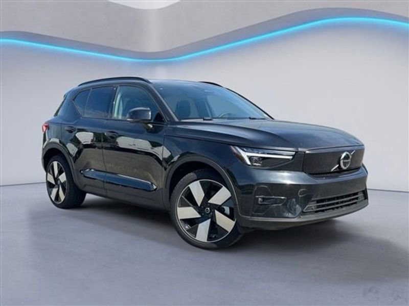 New 2024 Volvo XC40 Recharge Plus w/ Protection Package Premier image 2