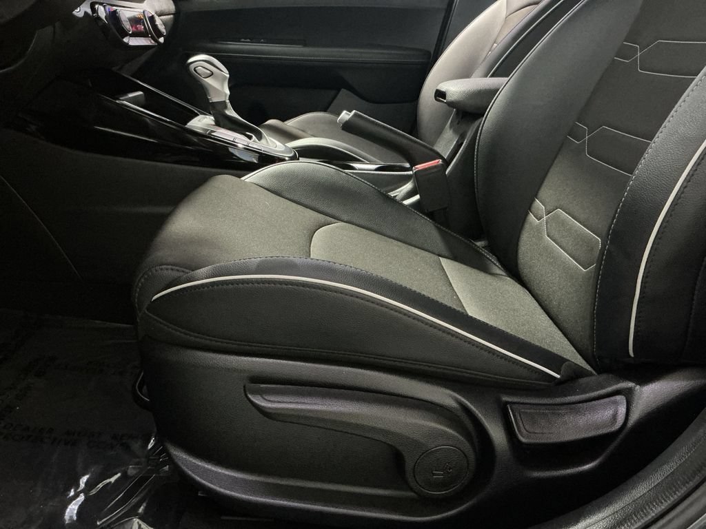 Used 2023 Kia Forte GT-Line FWD image 15