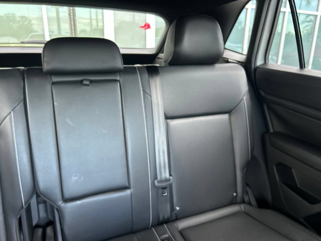 Used 2020 Volkswagen Atlas Cross Sport SE FWD image 14