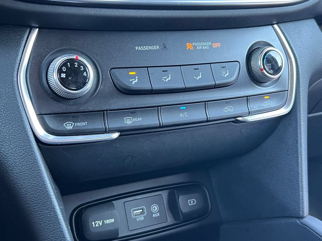 Used 2019 Hyundai Santa Fe SE AWD/4WD image 27