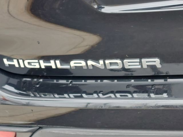 Used 2024 Toyota Highlander LE image 39