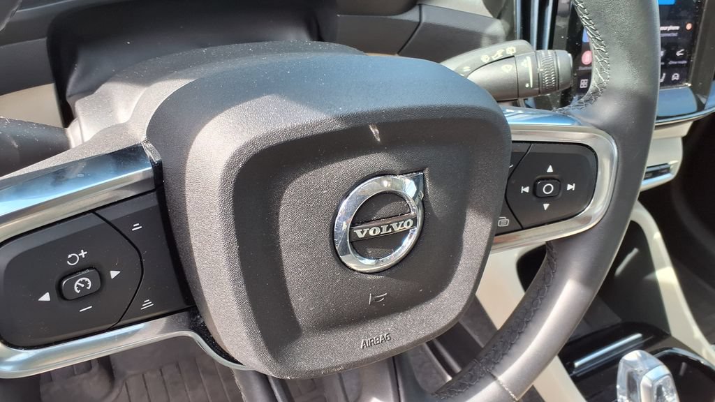 Used 2023 Volvo XC40 B5 Ultimate w/ Protection Package Premier AWD/4WD image 19