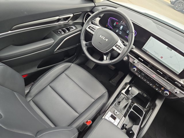 Used 2025 Kia Telluride LX FWD image 38