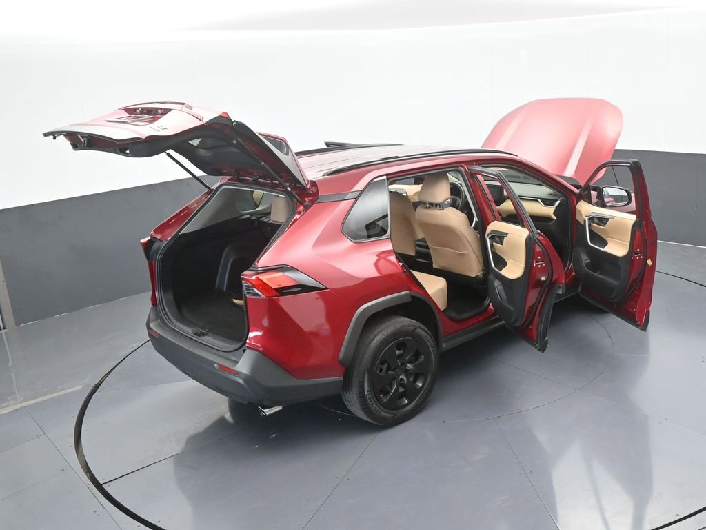 Used 2019 Toyota RAV4 LE image 66