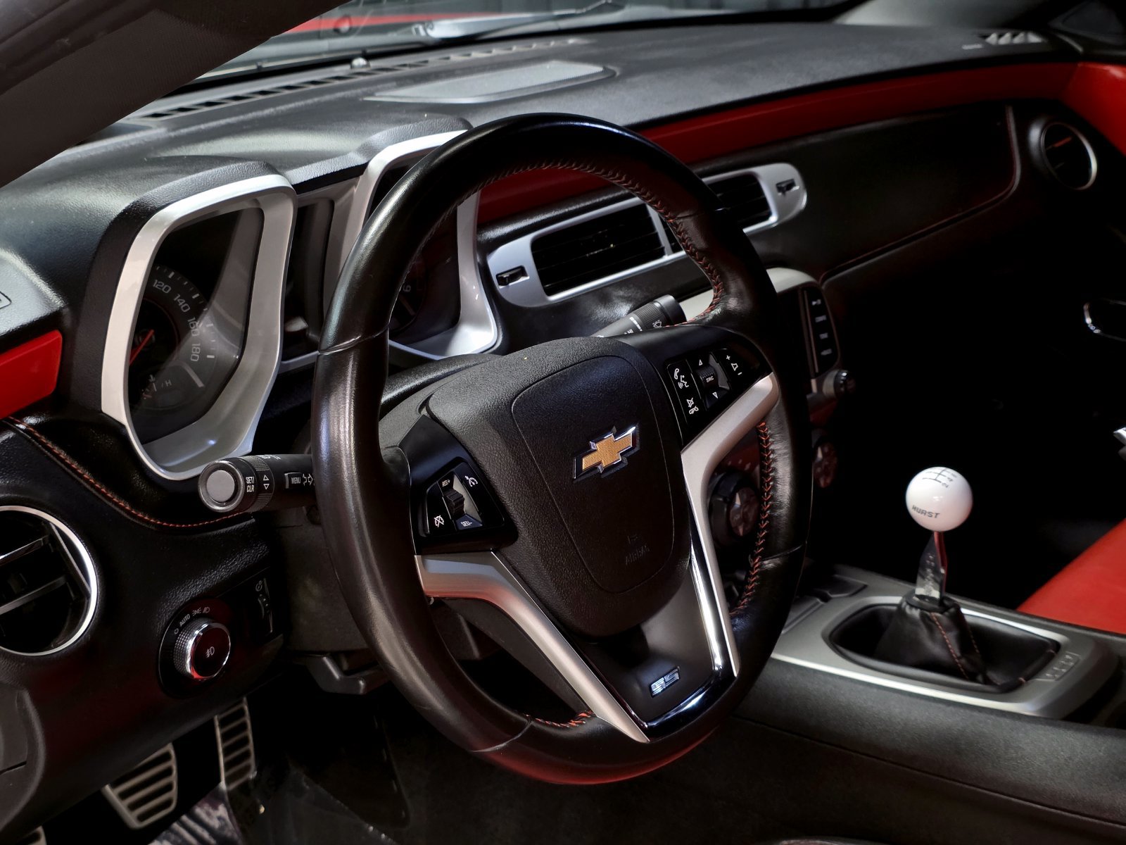Used 2015 Chevrolet Camaro SS RWD image 24