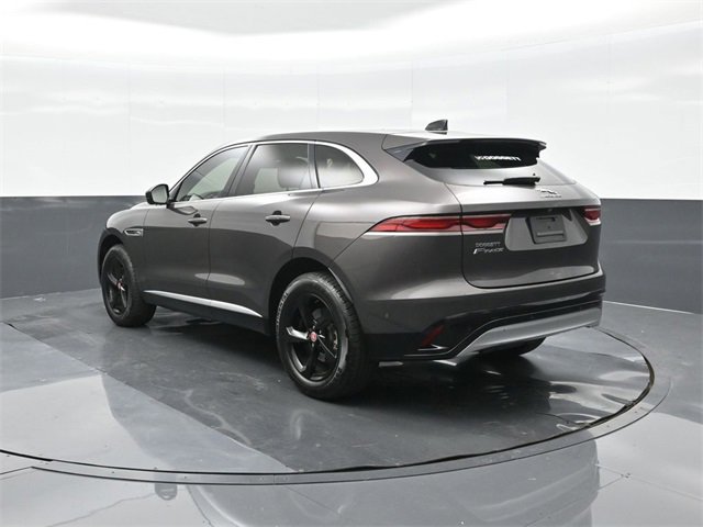 Used 2021 Jaguar F-PACE S image 8