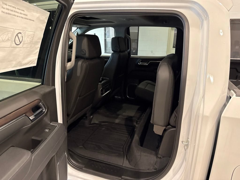 New 2026 GMC Sierra 1500 SLT w/ SLT Premium Plus Package AWD/4WD image 22