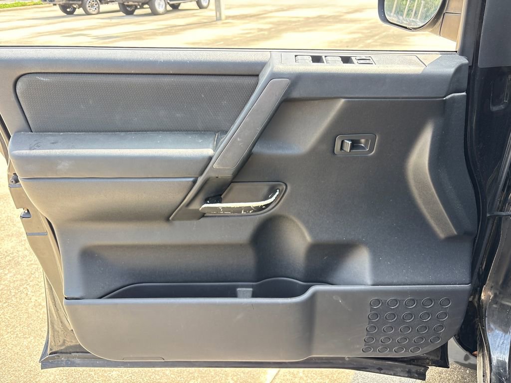 Used 2011 Nissan Titan S w/ S Popular Equipment Pkg RWD image 16