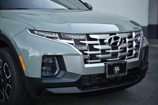 Used 2024 Hyundai Santa Cruz SEL w/ Activity Package image 2