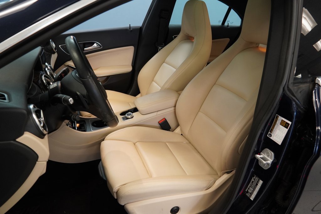 Used 2018 Mercedes-Benz CLA 250 CLA 250 4D Sedan image 4