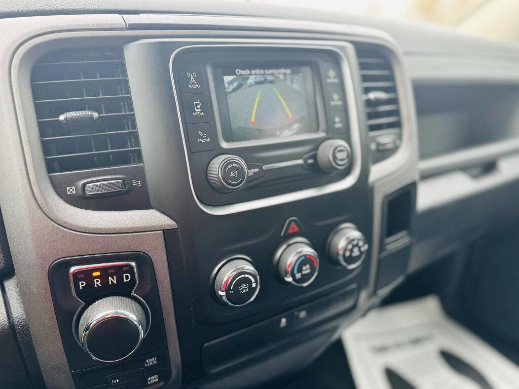 Used 2016 RAM 1500 Express image 18