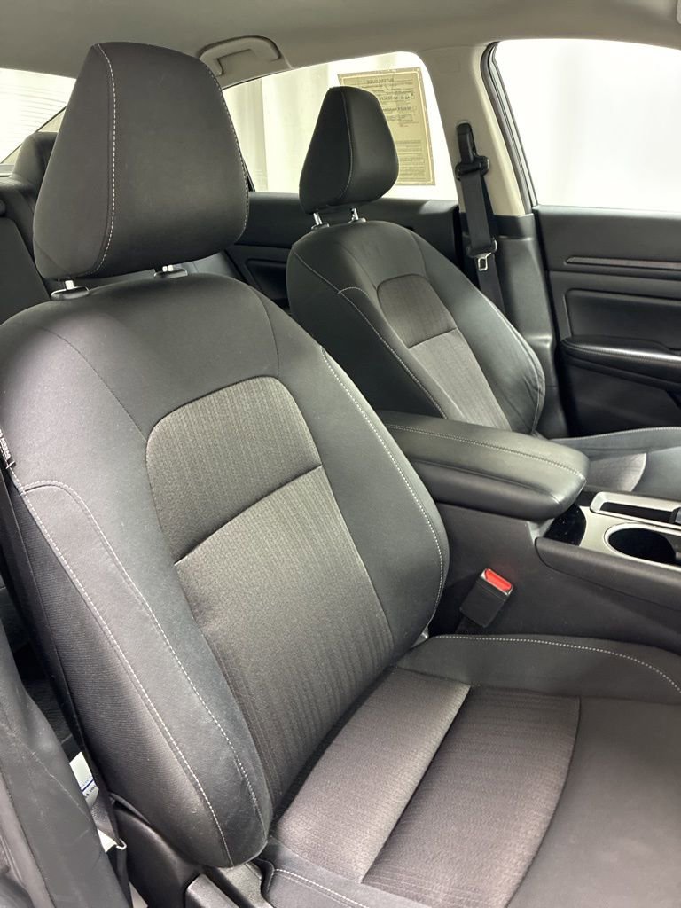 Used 2024 Nissan Altima 2.5 SV image 23