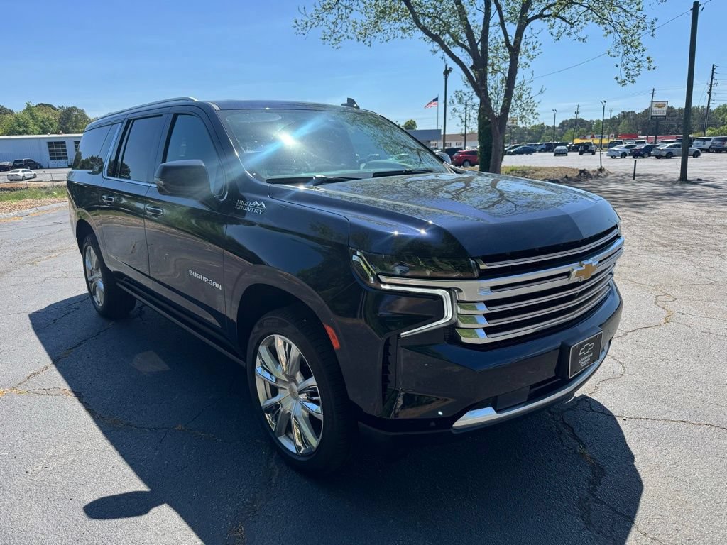 Used 2021 Chevrolet Suburban High Country w/ Premium Package AWD/4WD image 7