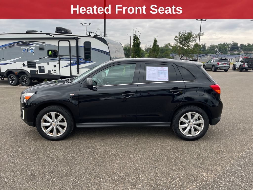 Used 2015 Mitsubishi Outlander Sport SE AWD/4WD image 2