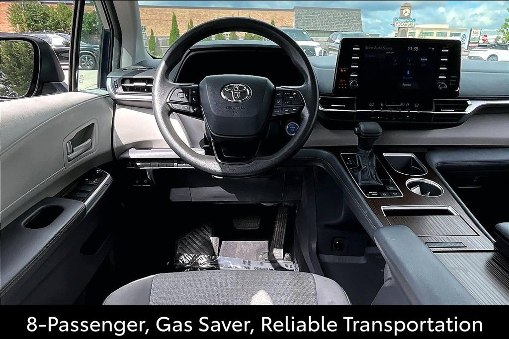 Used 2022 Toyota Sienna LE FWD image 13