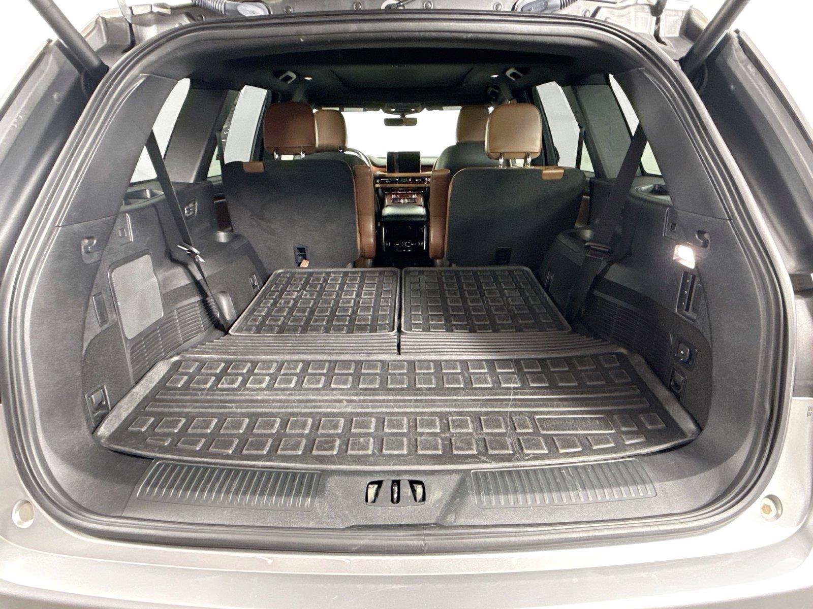 Used 2021 Lincoln Aviator Reserve w/ Equipment Group 201A RWD image 35