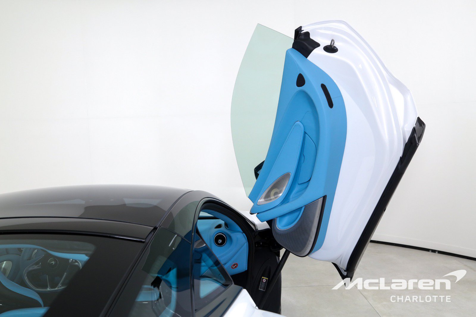 Used 2025 McLaren GTS RWD image 19