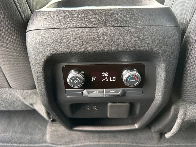 Used 2025 GMC Acadia Elevation AWD/4WD image 13