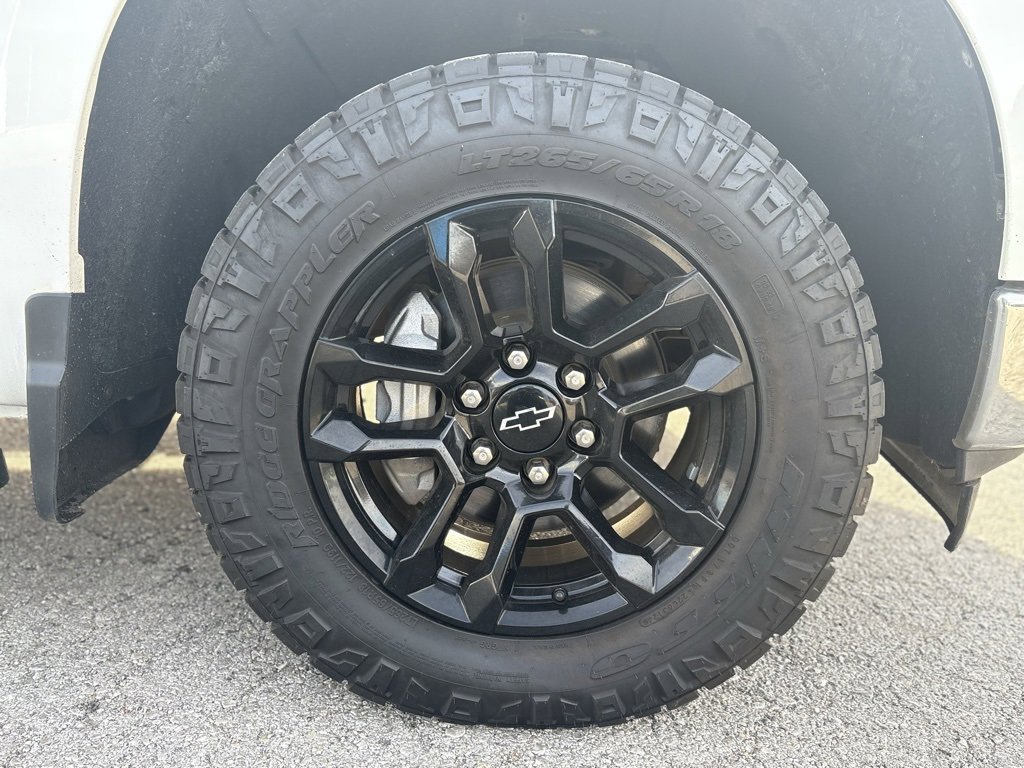 Used 2022 Chevrolet Silverado 1500 LT image 11