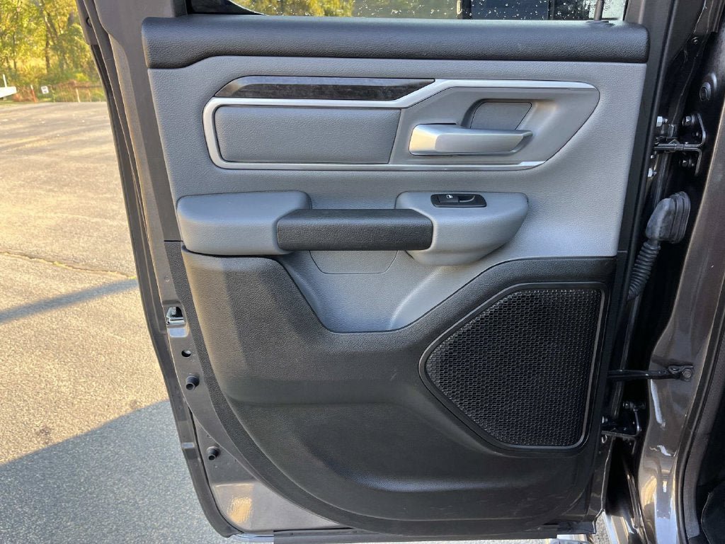 Used 2022 RAM 1500 Big Horn AWD/4WD image 18