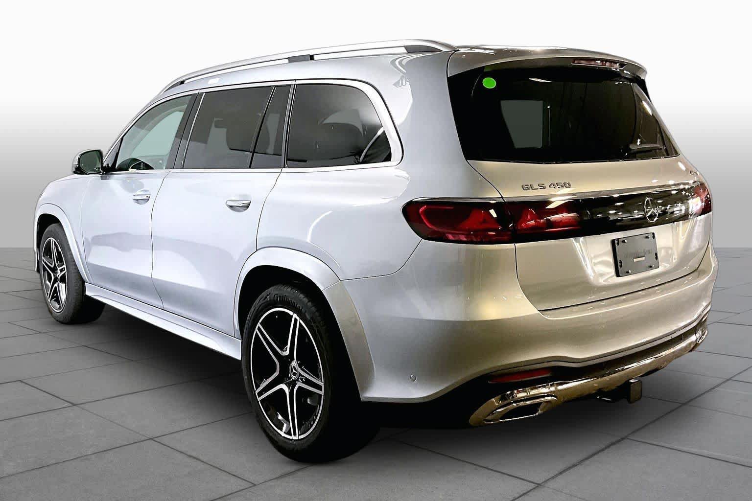 New 2027 Mercedes-Benz GLS 450 4MATIC image 4