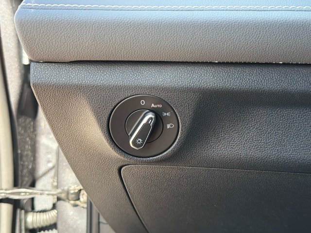 New 2027 Volkswagen Jetta SEL FWD image 28