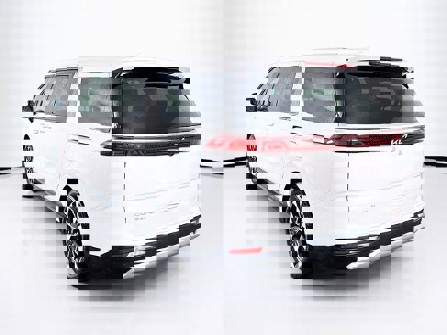 Certified 2024 Kia Carnival EX image 7