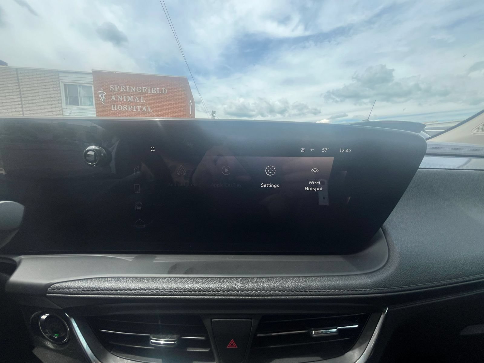 Used 2024 Buick Encore GX Sport Touring FWD image 20