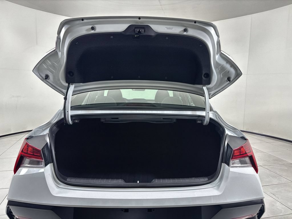 New 2026 Hyundai Elantra SEL Sport Premium FWD image 20