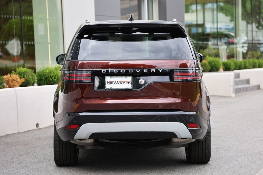 Used 2026 Land Rover Discovery Limited Edition AWD/4WD image 3
