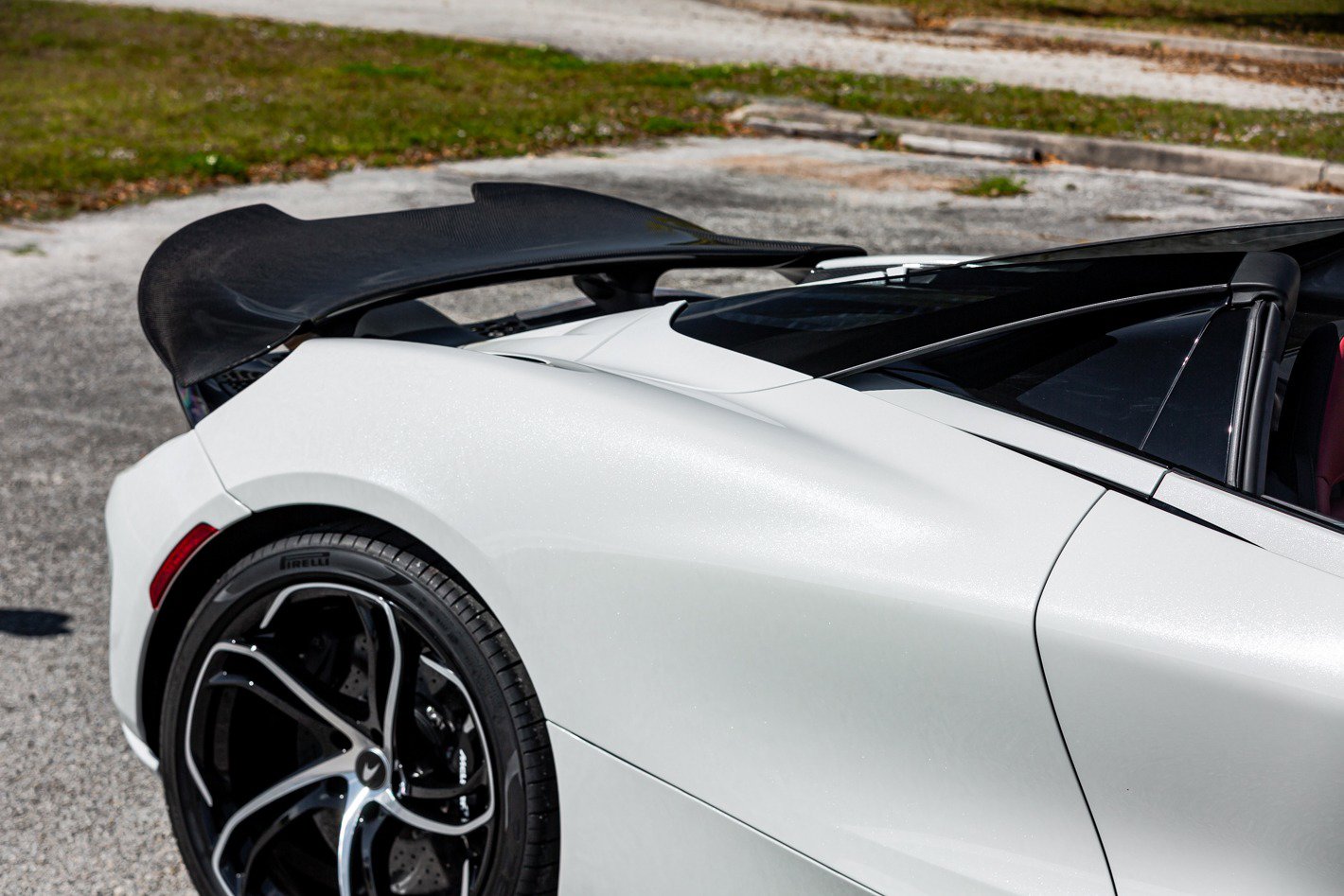Used 2024 McLaren 750S Spider image 21