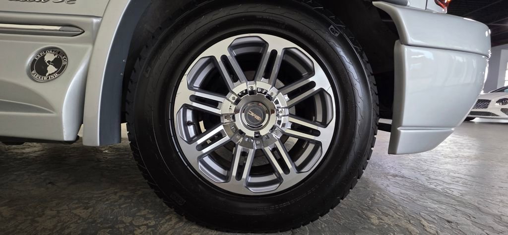 Used 2019 GMC Savana 2500 Extended w/ Enhanced Convenience Package image 31