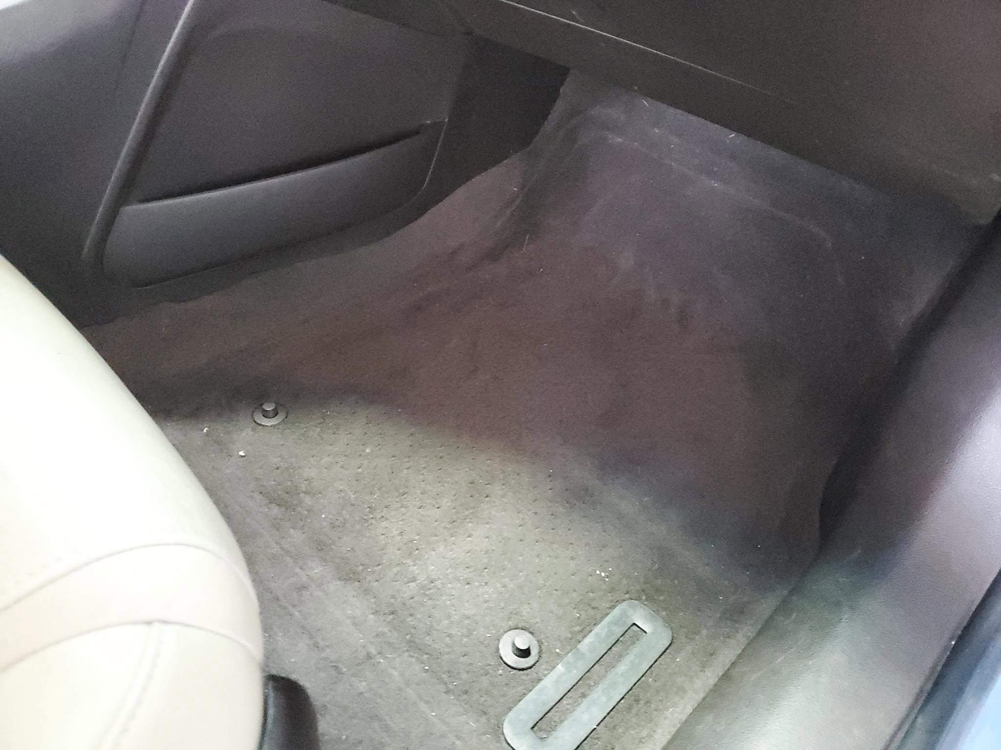 Used 2011 Chevrolet Cruze LTZ FWD image 25