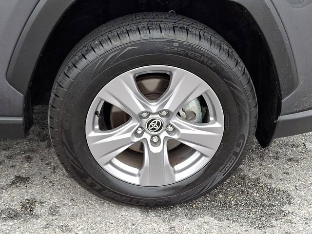 Certified 2025 Toyota RAV4 XLE AWD/4WD image 8