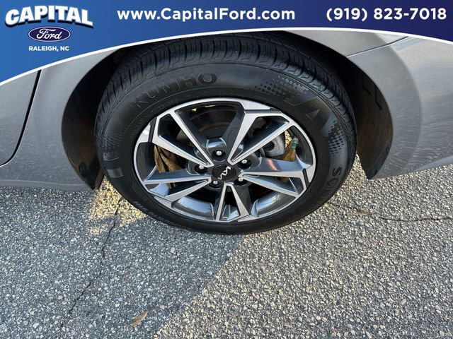 Used 2024 Kia Forte LXS image 13